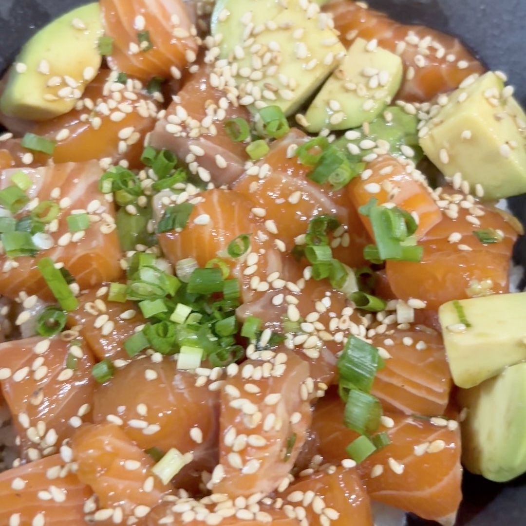 Receta de Poke bowl hawaiano